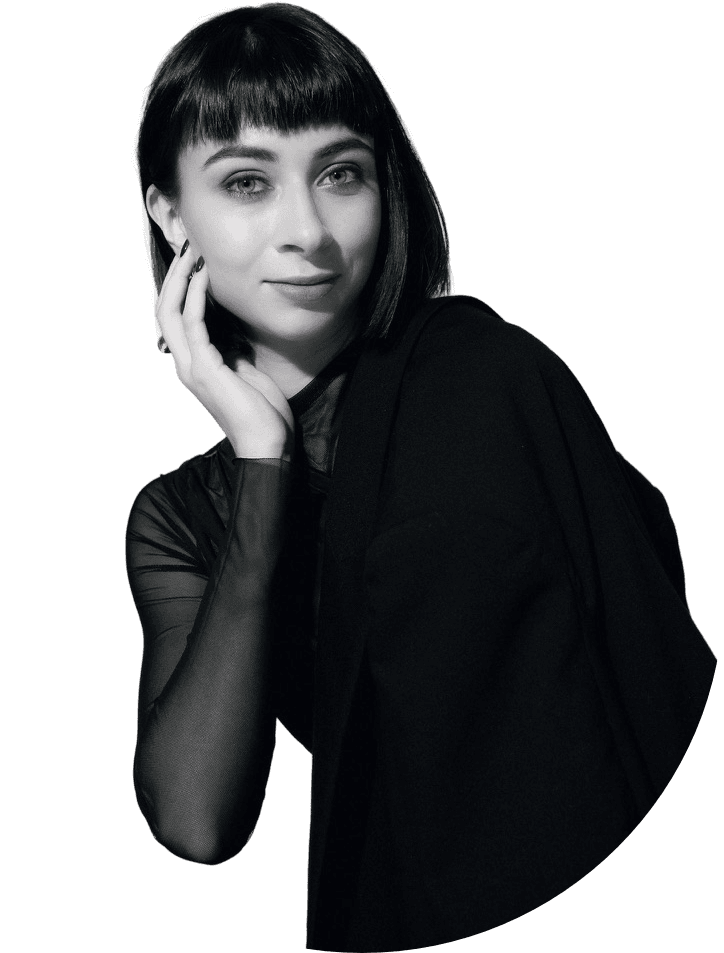 Justina Kallinga's professional portrait as a UX/UI Designer